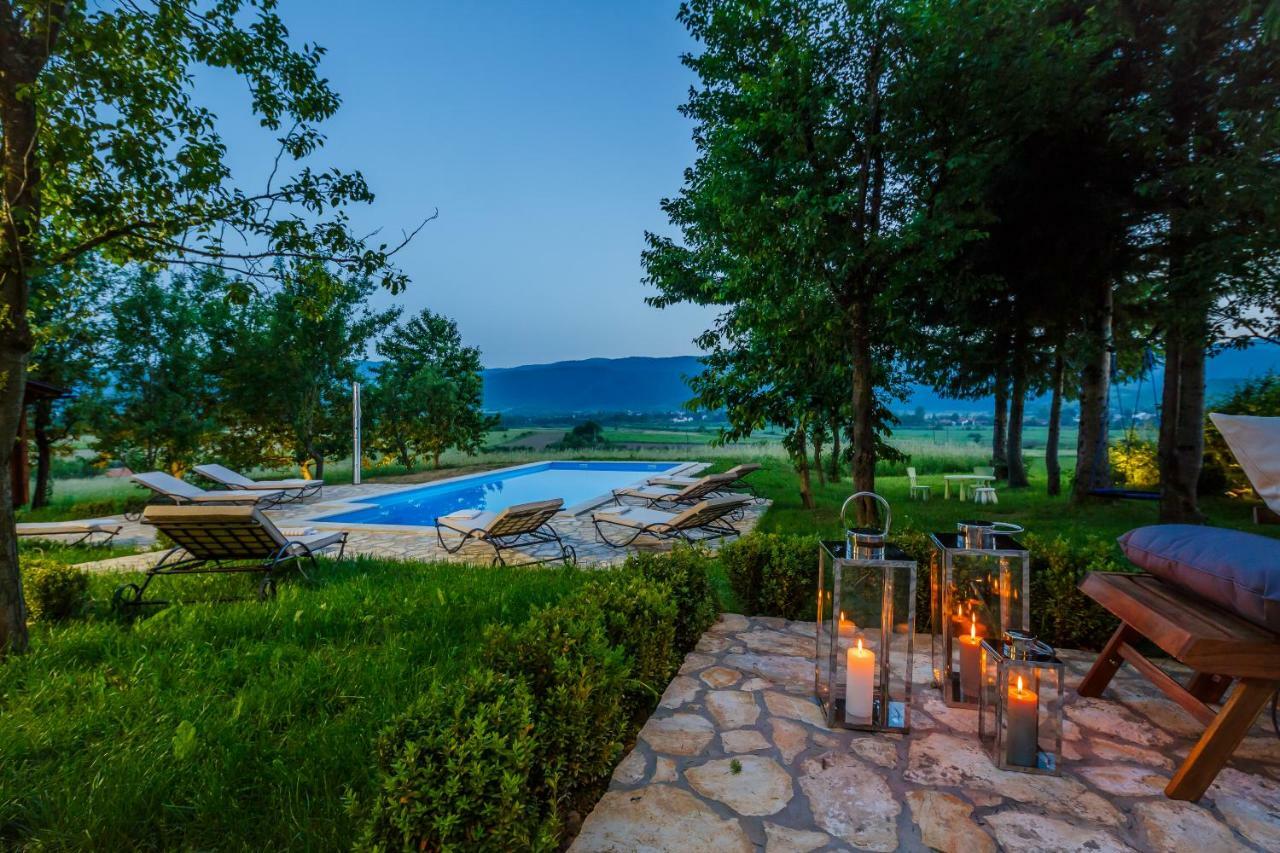 Beautiful Cottage With Heated Pool For 22 Ppl Plaški Esterno foto