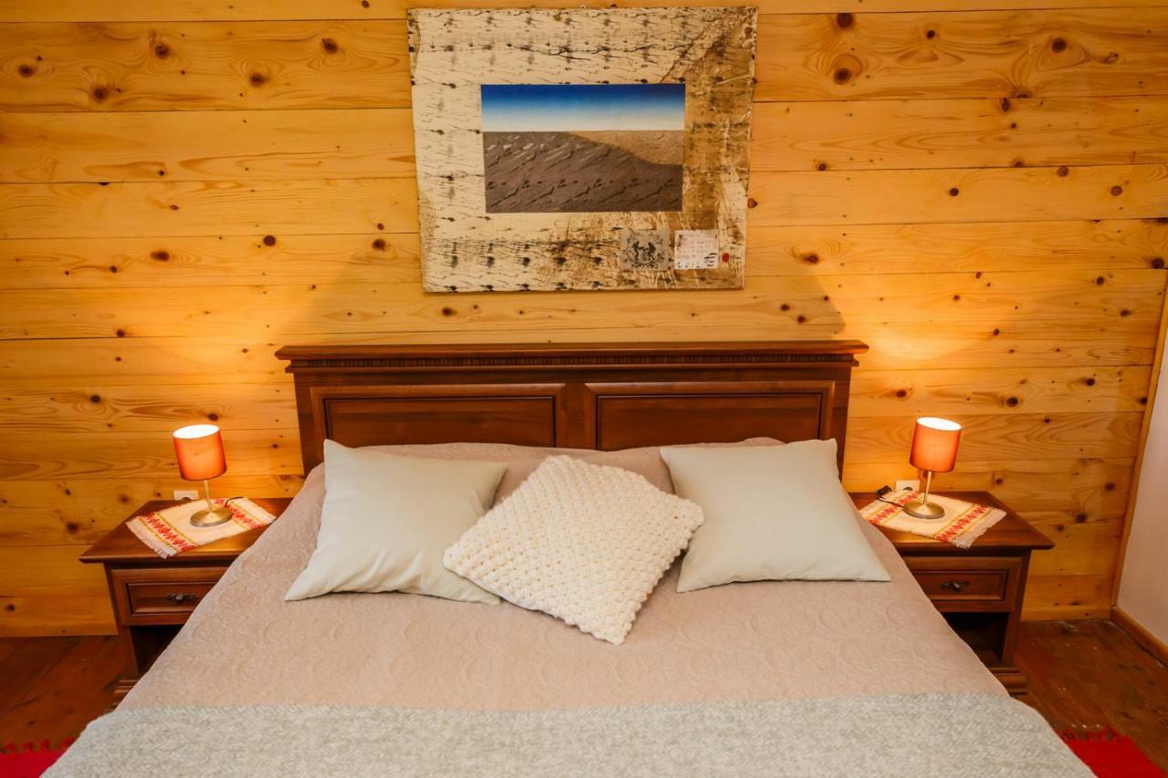 Beautiful Cottage With Heated Pool For 22 Ppl Plaški Esterno foto