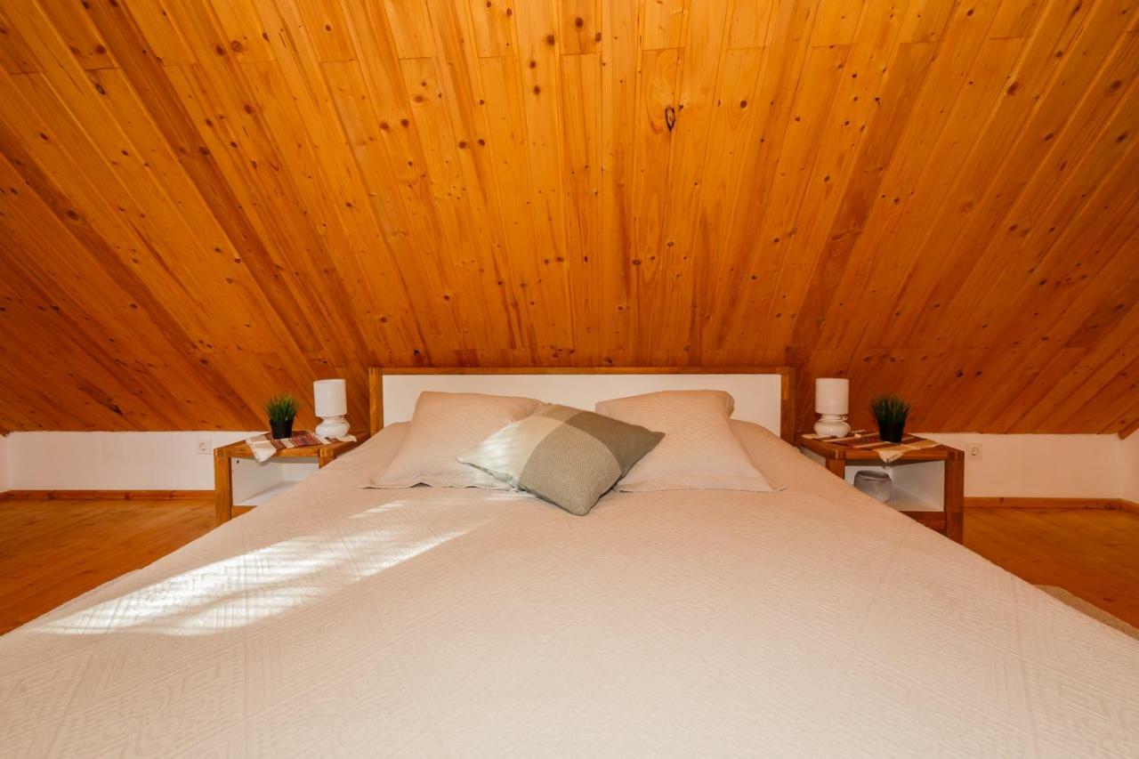 Beautiful Cottage With Heated Pool For 22 Ppl Plaški Esterno foto